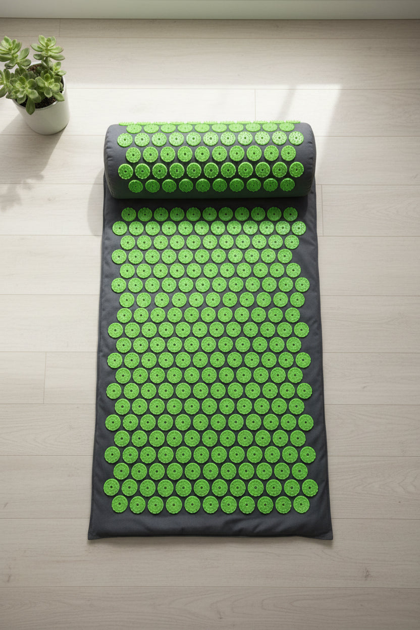Yoga mat included in the acupuncture massage set